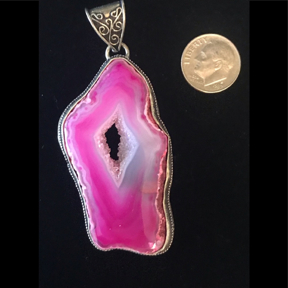 Solar Quartz Pendant 🤍